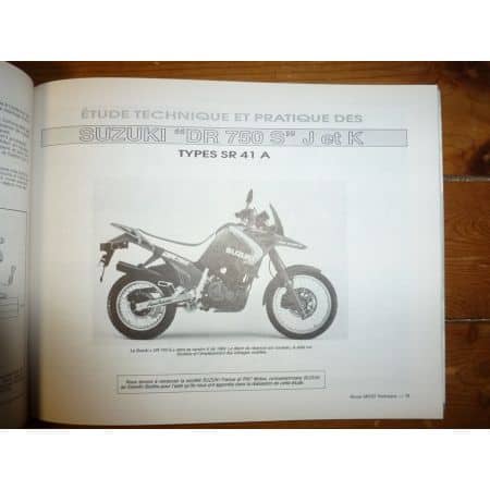 DR750 800 CBR600F Revue Technique moto Honda Suzuki