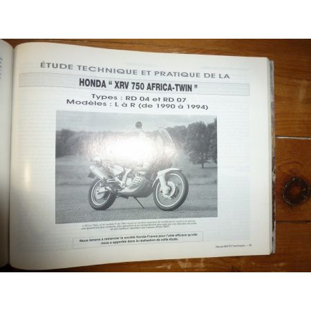 XRV750 GSXR1100 Revue Technique moto Honda Suzuki