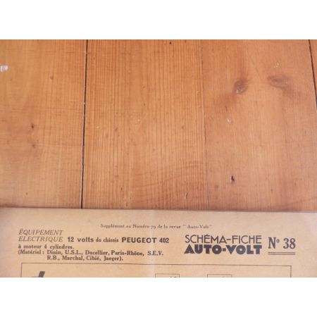 402 4cyl Revue Auto Volt Peugeot