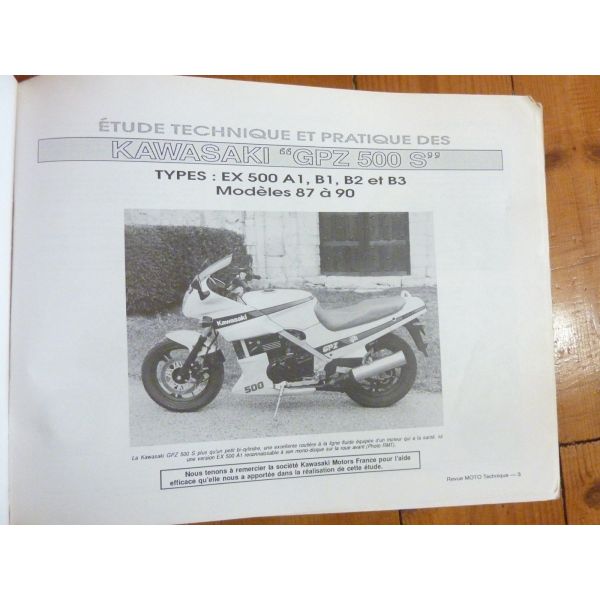 DID Kettensatz Mit 520ZVM-X Kette, Farbe Gold, Für Kawasaki GPZ500S Modelljahr 1993