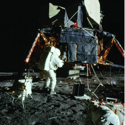 NASA Moon Missions Operations Manual  - Manuel Anglais
